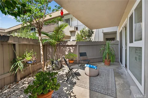 $749,000 | 3300 South Sepulveda Boulevard, Unit E47, Los Angeles, CA 90034