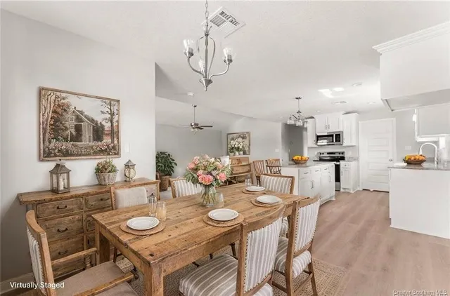 $1,600 | 211 North Gladys Street, Leesville, LA 71446