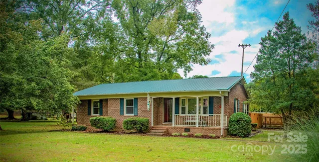 $229,999 | 325 Craven Street, Biscoe, NC 27209