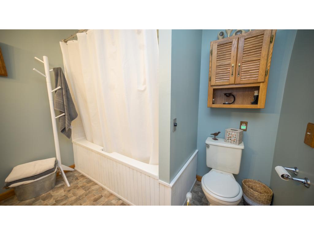 1877 Porters Point Road Colchester, VT 05446 - Photo 15 of 29 Gallery Image 15