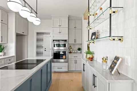 $774,900 | 1006 Palos Verdes Drive, Lakeway, TX 78734