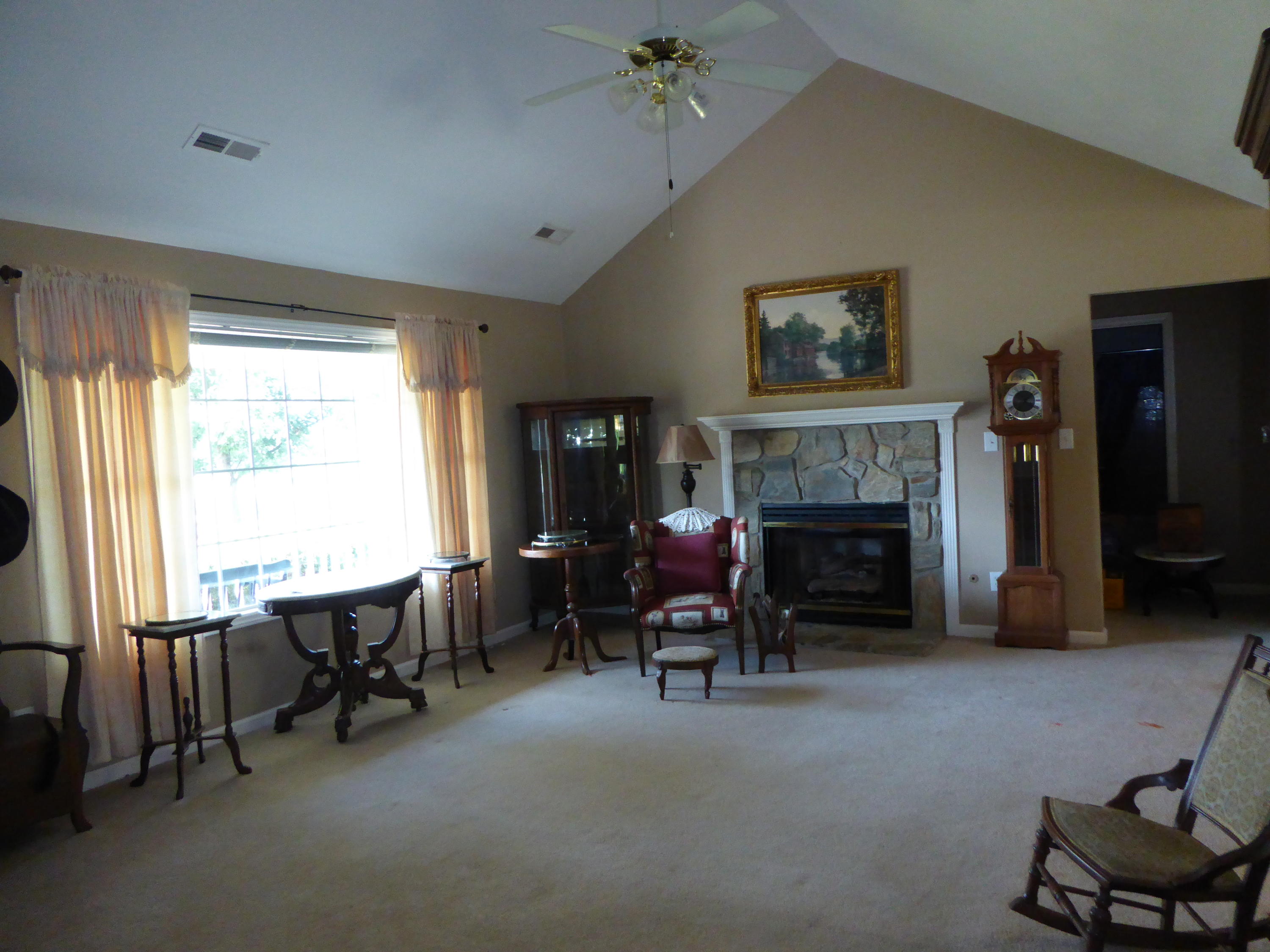 585 Bonbrook Road Wirtz, VA 24184 - Photo 21 of 31 22 Family Room (3)