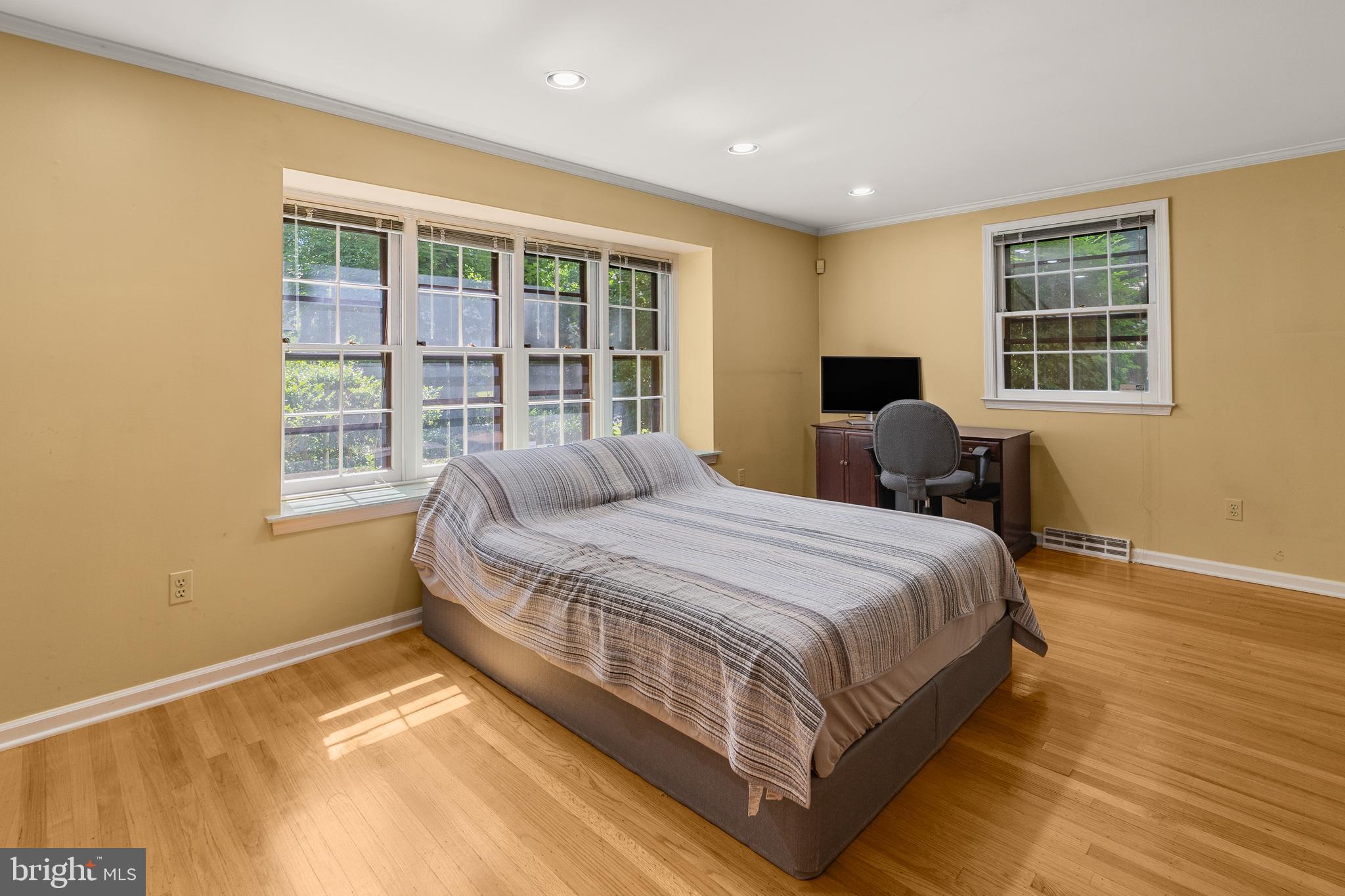 110 Partree Road Cherry Hill, NJ 08003 - Photo 19 of 35 Primary Bedroom