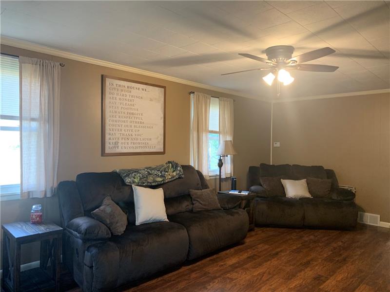 3820 Frew Mill Road New Castle, PA 16101 - Photo 5 of 22