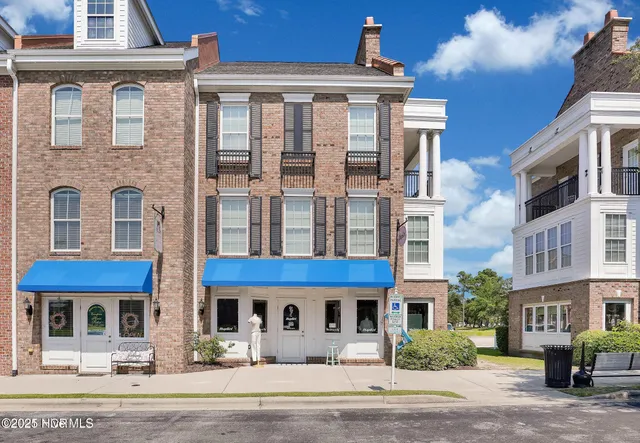 $2,350 | 1790 Queen Anne, Unit 1, Sunset Beach, NC 28468