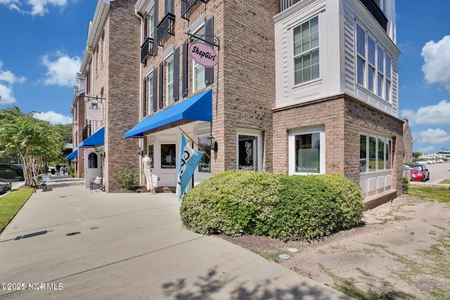 $2,350 | 1790 Queen Anne, Unit 1, Sunset Beach, NC 28468