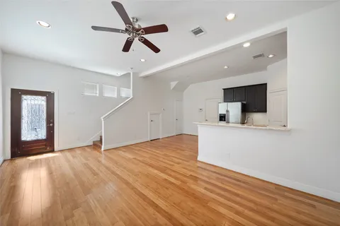 $399,000 | 724 Link Road, Houston, TX 77009