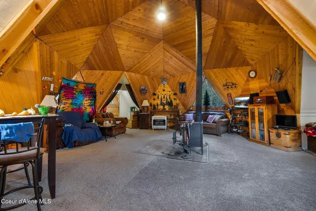 $423,500 | 762 High Road, Sandpoint, ID 83864