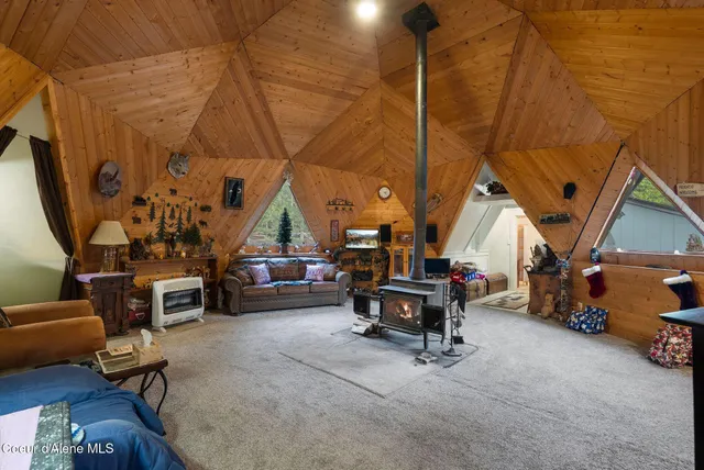 $423,500 | 762 High Road, Sandpoint, ID 83864