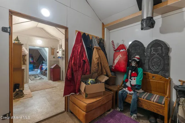 $423,500 | 762 High Road, Sandpoint, ID 83864