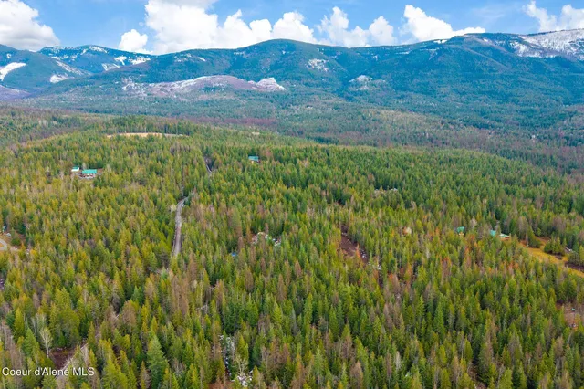 $423,500 | 762 High Road, Sandpoint, ID 83864