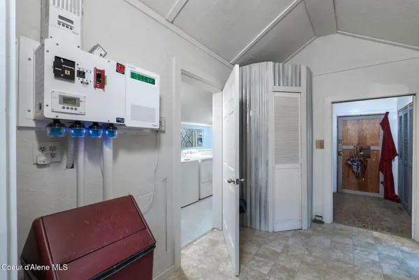 $419,900 | 762 High Road, Sandpoint, ID 83864