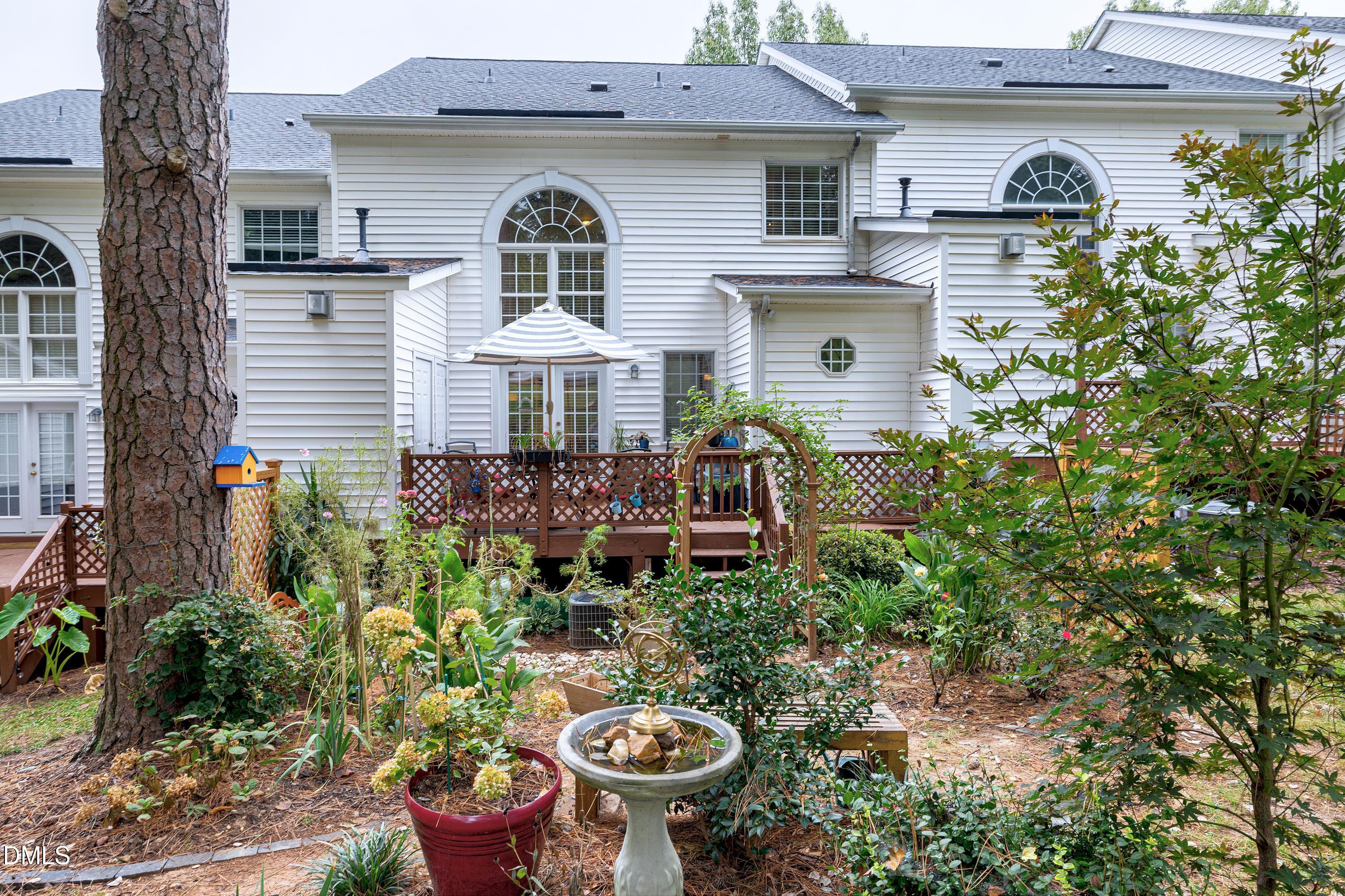 5322 Goldenglow Way Raleigh, NC 27606 - Photo 33 of 39 Scene-49