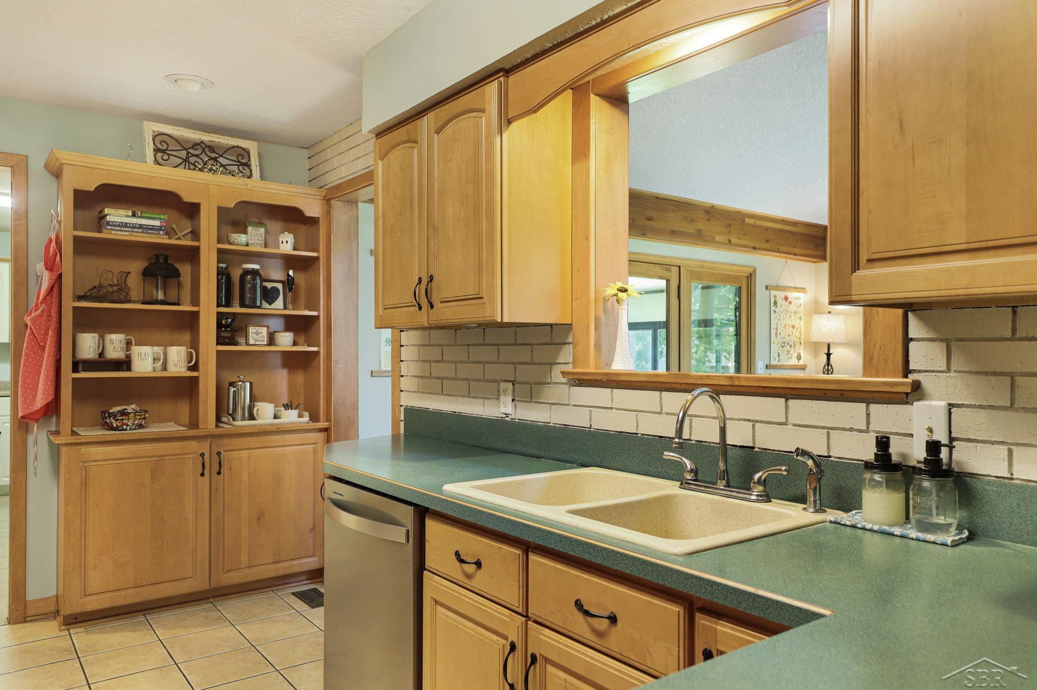 4666 Arbela Road Millington, MI 48746 - Photo 14 of 64 50083959-13.JPG