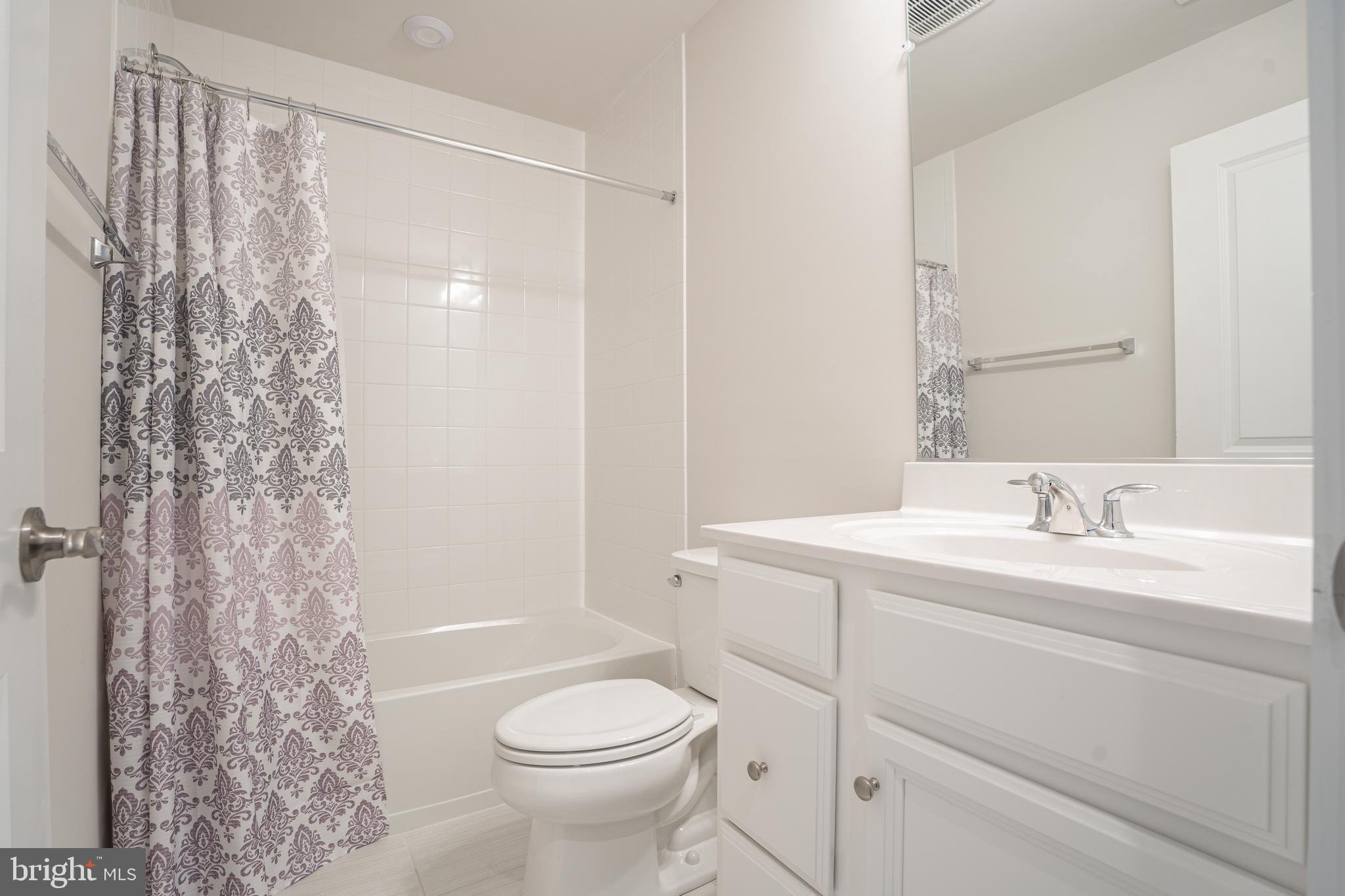 1621 Grove Chestnut Road Dumfries, VA 22026 - Photo 32 of 42 Gallery Image 32