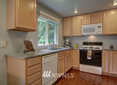 21325 2nd Drive Southeast Bothell, WA 98021 - Photo 6 of 19