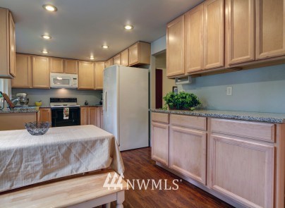 21325 2nd Drive Southeast Bothell, WA 98021 - Photo 8 of 19