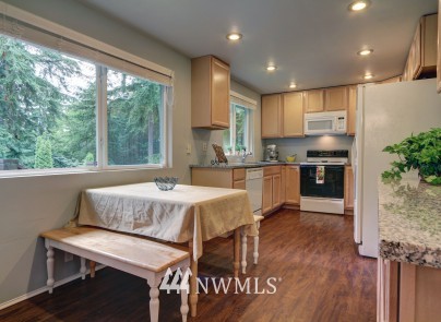 21325 2nd Drive Southeast Bothell, WA 98021 - Photo 9 of 19