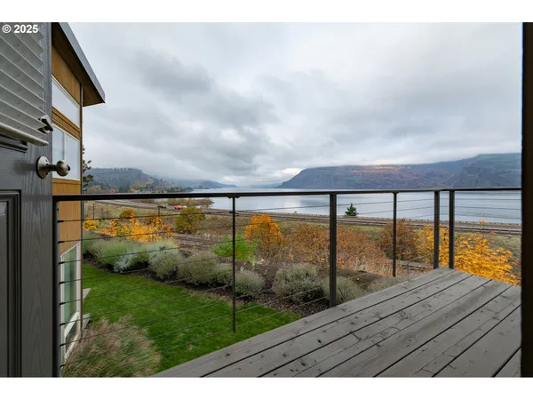 $599,950 | 26 Mosier Creek Place, Unit 26, Mosier, OR 97040