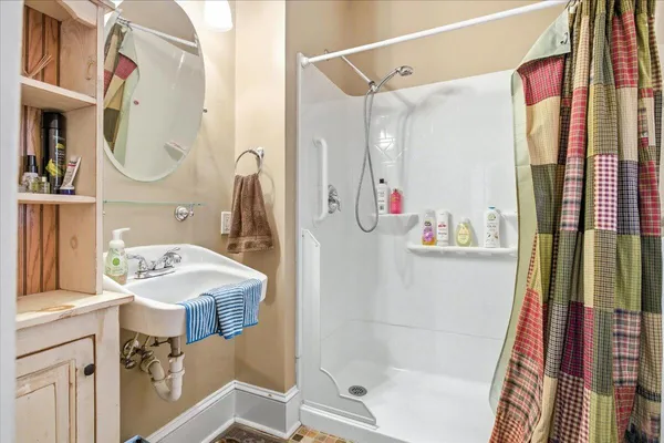 $449,995 | 1841 Belleville Road Southwest, Roanoke, VA 24015