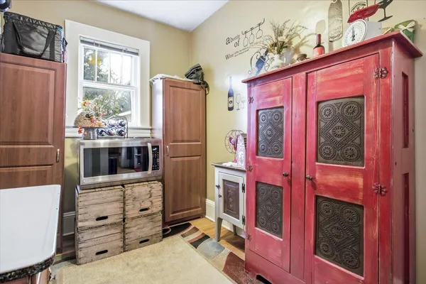 $449,995 | 1841 Belleville Road Southwest, Roanoke, VA 24015