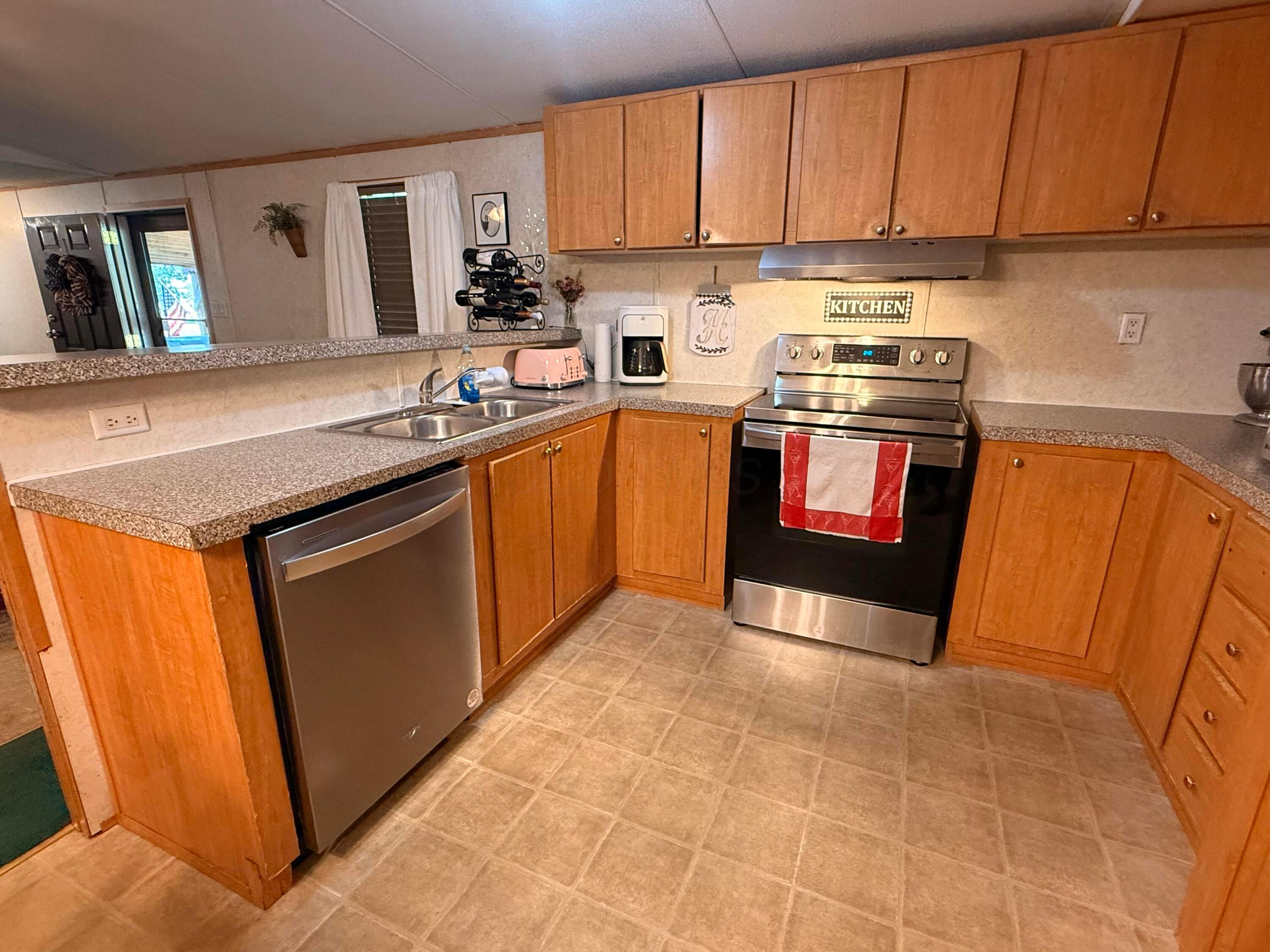 38210 New Lima Road, Unit C3R Pomeroy, OH 45769 - Photo 14 of 51 Stainless appliances