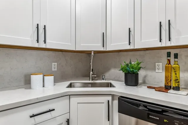 $1,795,000 | 1722-1724 48th Avenue, San Francisco, CA 94122