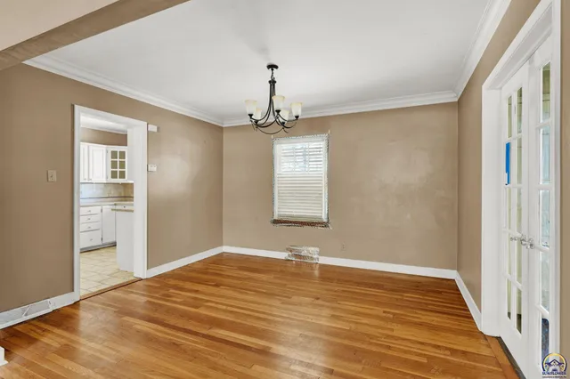 $230,000 | 1625 Southwest Lakeside Drive, Topeka, KS 66604