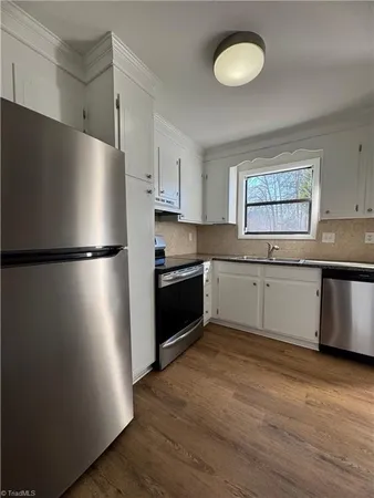 $1,300 | 514 Brookside Court, Kernersville, NC 27284
