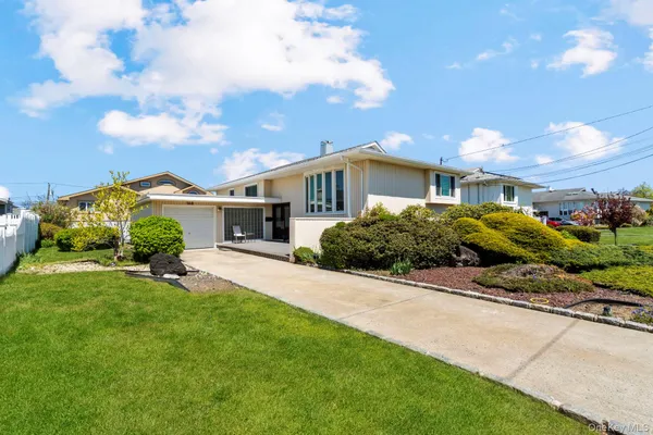 $849,000 | 148 Harris Drive, Oceanside, NY 11572
