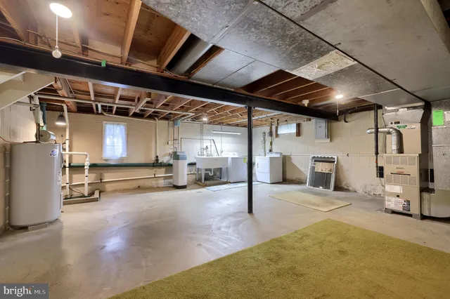 $295,000 | 136 Springhouse Road, Lancaster, PA 17603