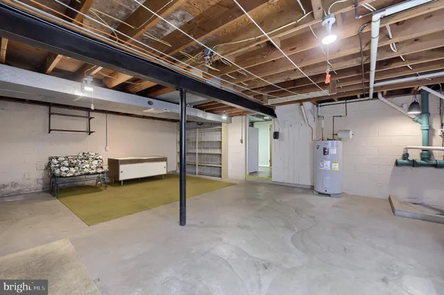 $295,000 | 136 Springhouse Road, Lancaster, PA 17603