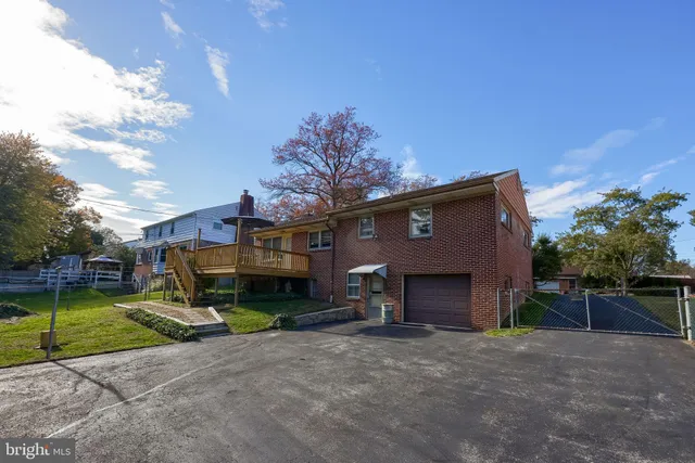 $295,000 | 136 Springhouse Road, Lancaster, PA 17603