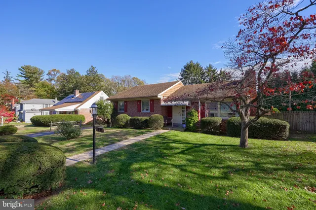 $295,000 | 136 Springhouse Road, Lancaster, PA 17603