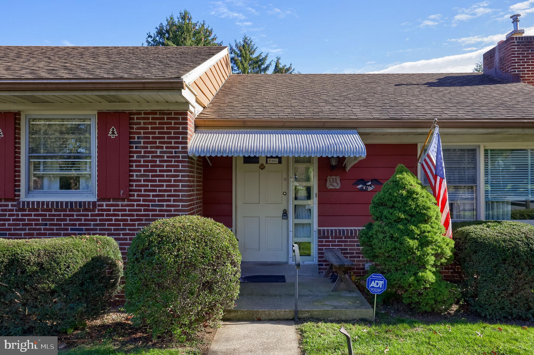 136 Springhouse Road Lancaster, PA 17603 - Photo 6 of 30 a front view of a house