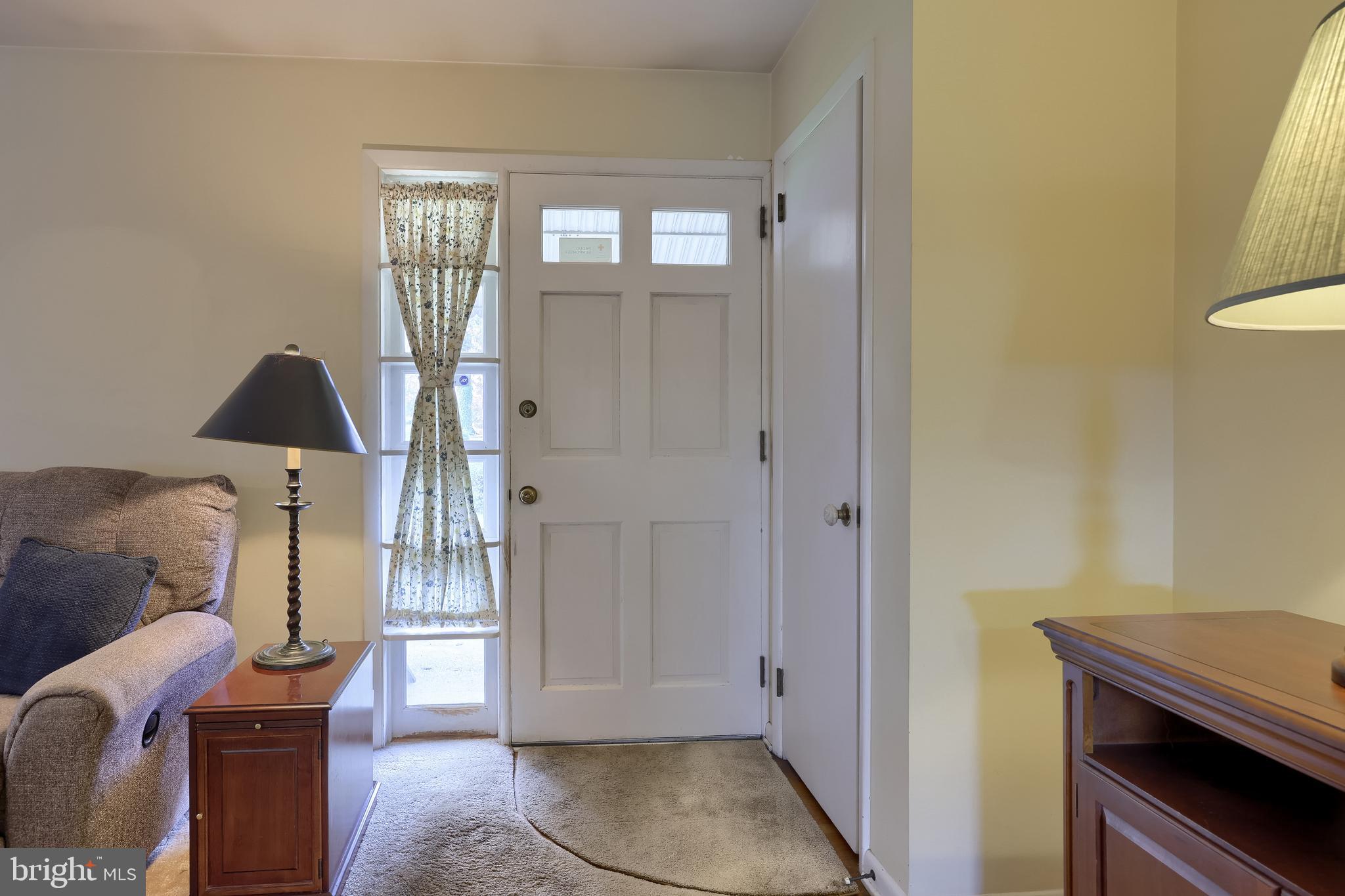 136 Springhouse Road Lancaster, PA 17603 - Photo 7 of 30 a view of entryway with workspace