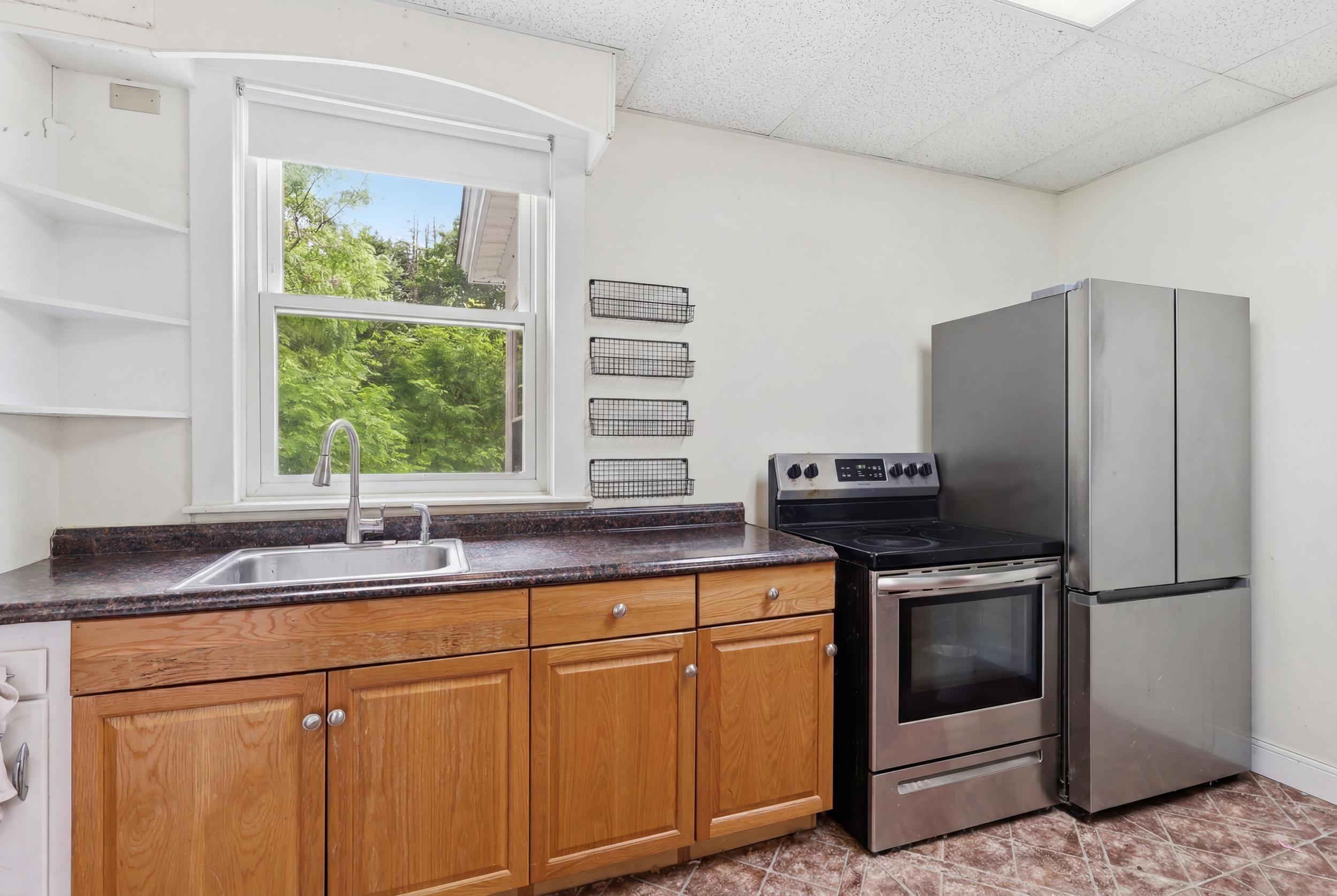 643 Main Street Lewiston, ME 04240 - Photo 12 of 52 33_breauxmediaco_033