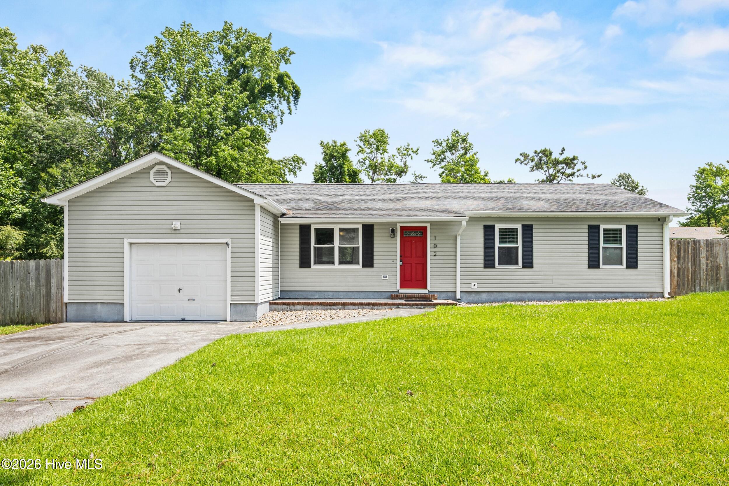 102 Natalie Lane Hubert, NC 28539 - Photo 1 of 15