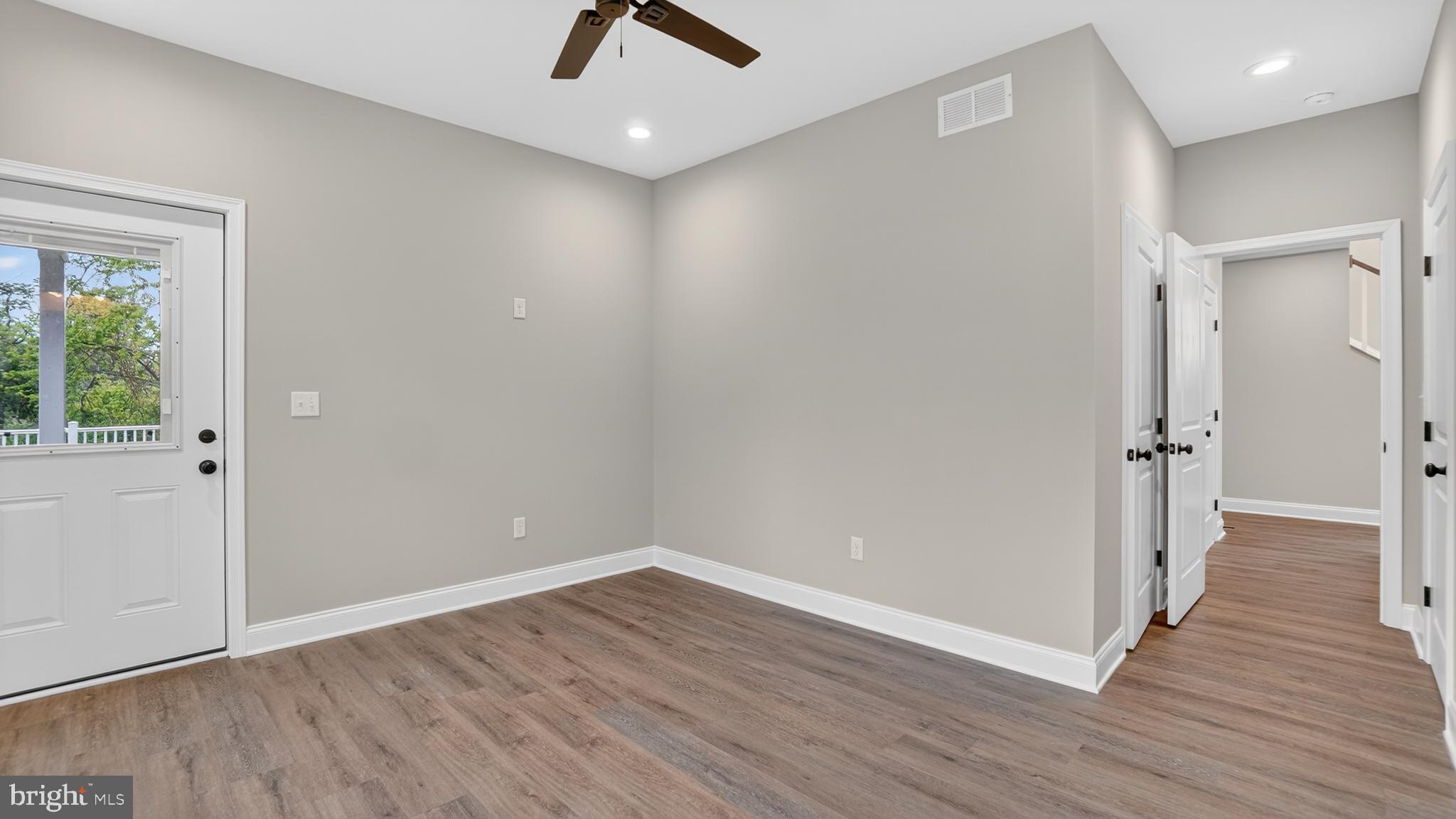 2001 Poplar Ridge Road Pasadena, MD 21122 - Photo 30 of 83
