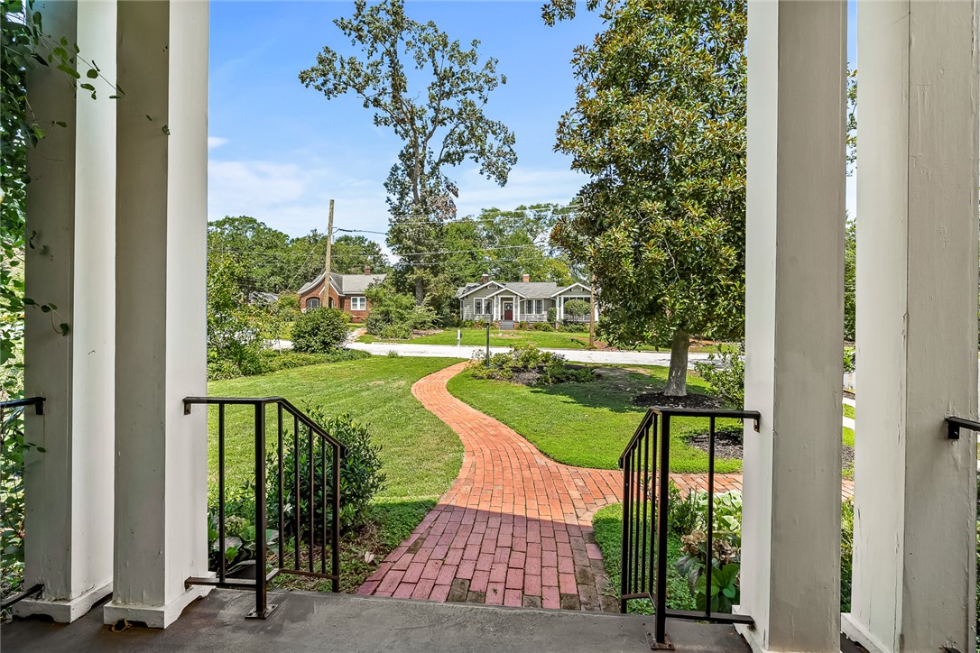 421 Central Avenue Anderson, SC 29625 - Photo 4 of 46 Gallery Image 4