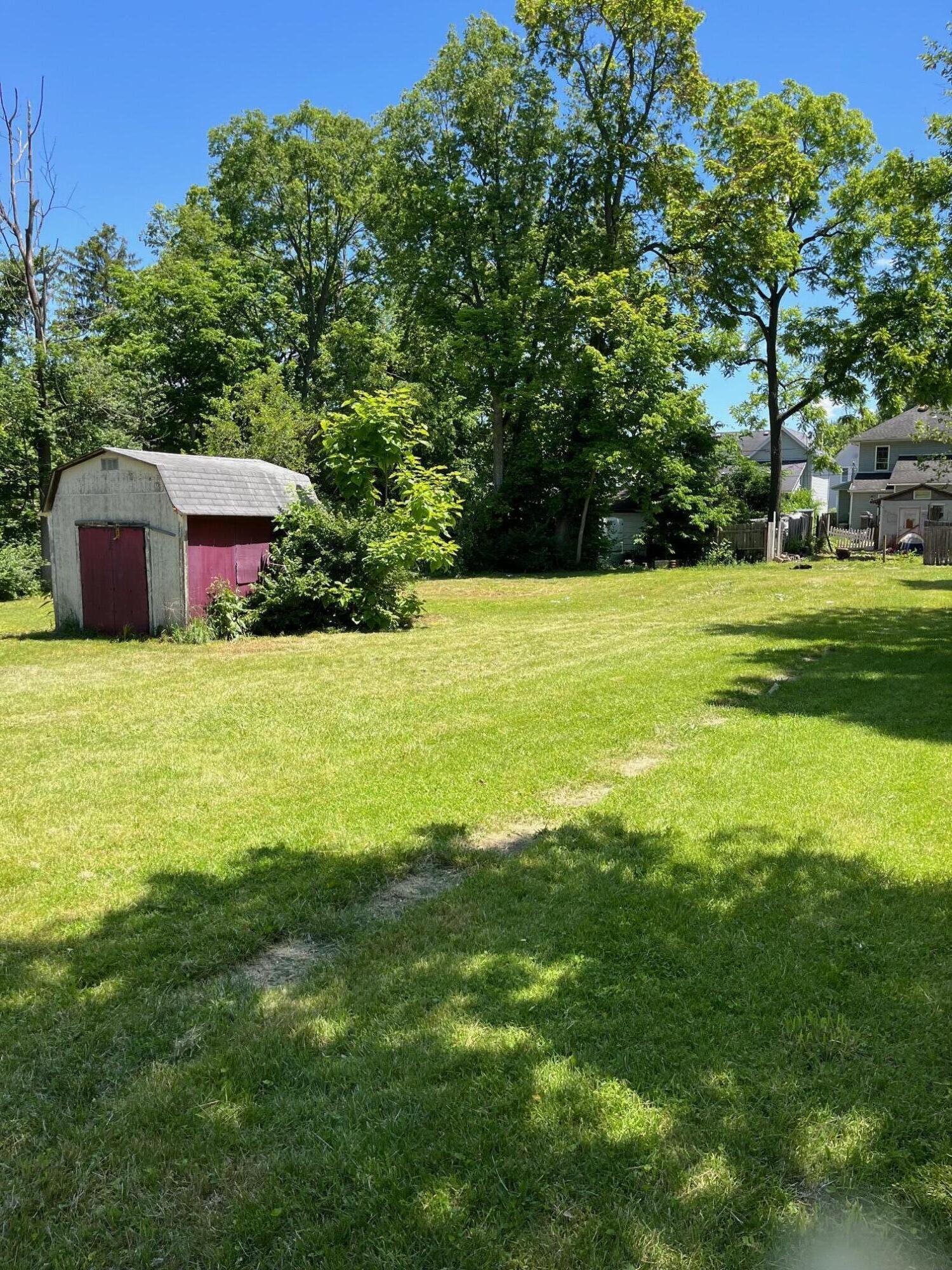 408 North Bell Avenue Springfield, OH 45504 - Photo 3 of 3