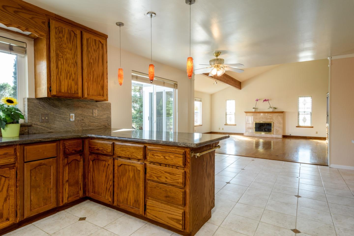 760 Terrace Road San Carlos, CA 94070 - Photo 9 of 23 Gallery Image 9