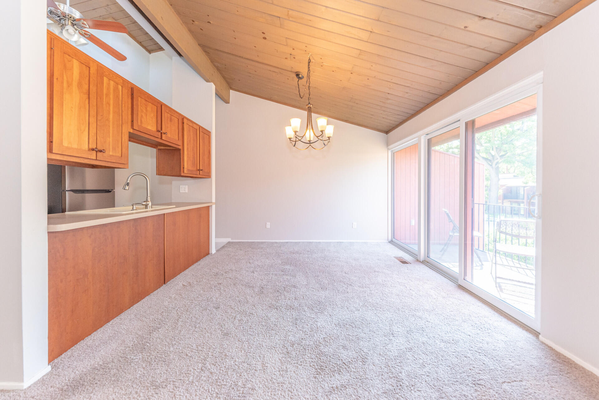 2405 Packard Road Ann Arbor, MI 48104 - Photo 5 of 34 017_7
