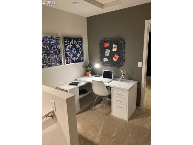 2376 Southeast Palmquist Road Gresham, OR 97080 - Photo 12 of 23 Gallery Image 12