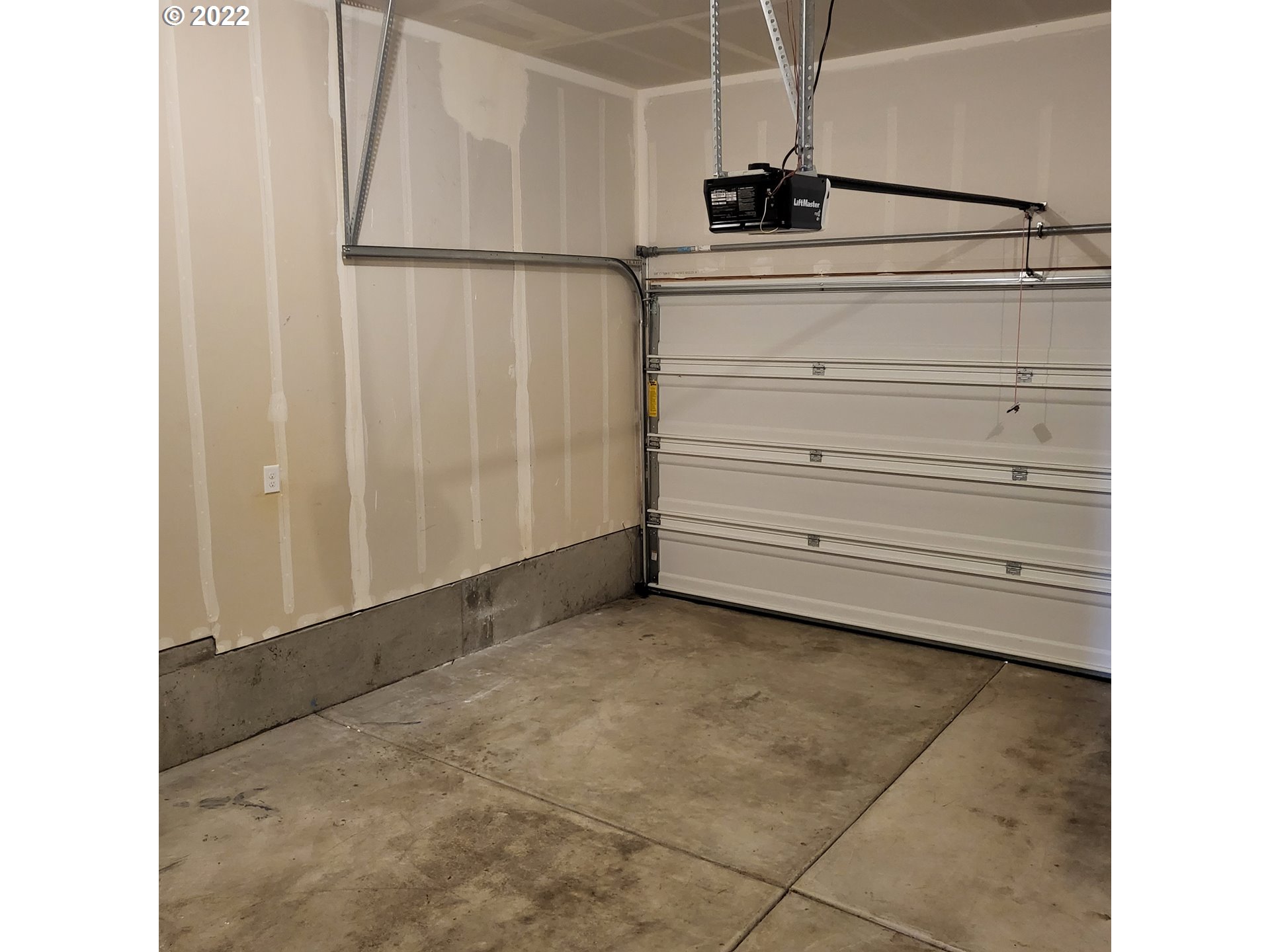 2376 Southeast Palmquist Road Gresham, OR 97080 - Photo 22 of 23 Gallery Image 22