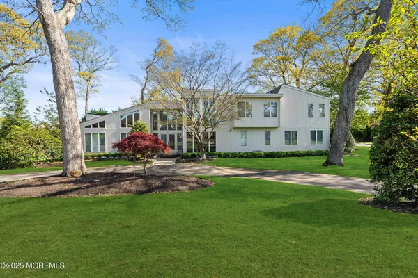 $4,900,000 | 311 Park Avenue, Oakhurst, NJ 07755