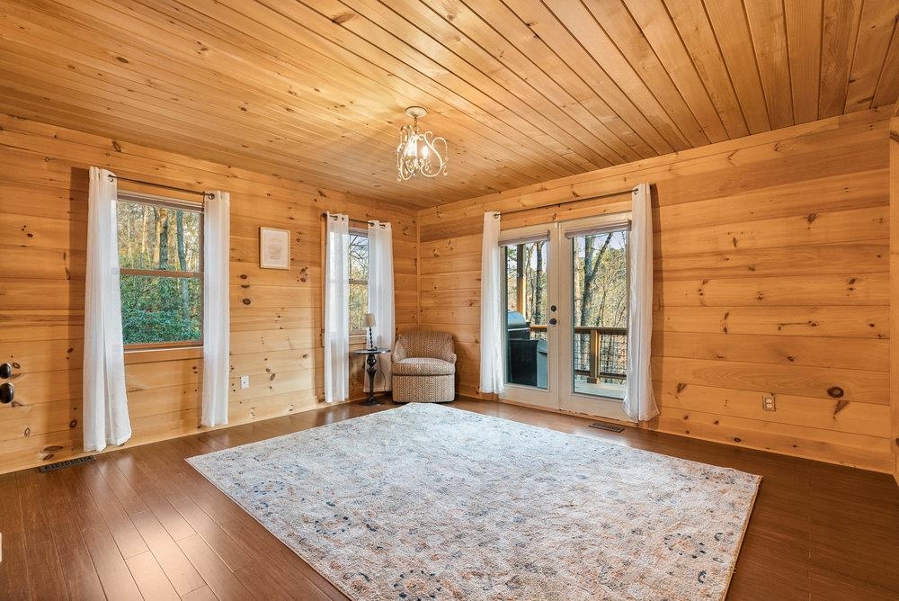 502 Caledonia Road Landrum, SC 29356 - Photo 11 of 39