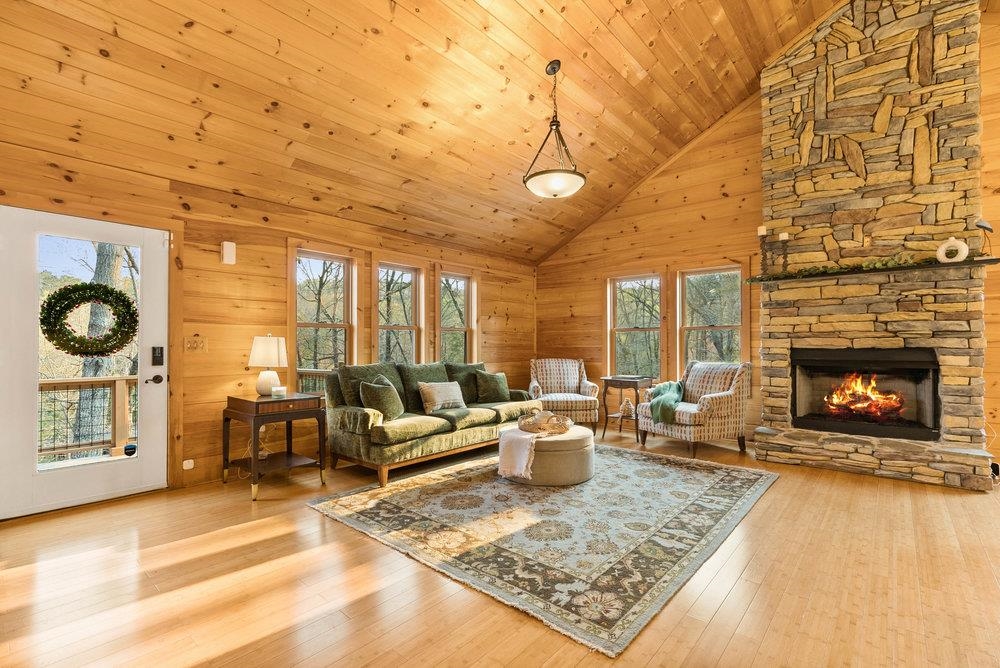 502 Caledonia Road Landrum, SC 29356 - Photo 4 of 39