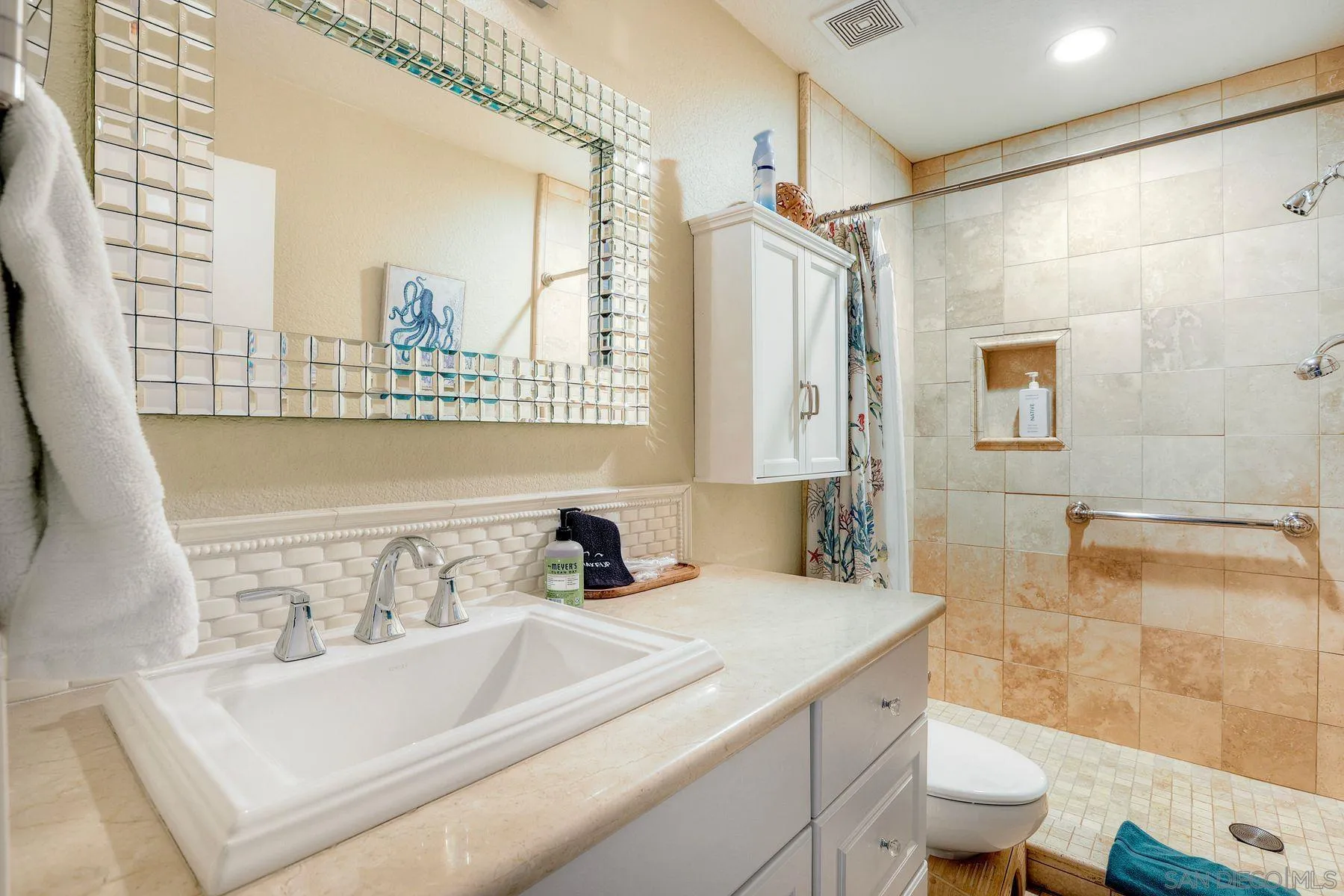 2037 Countrywood Way Encinitas, CA 92024 - Photo 23 of 51