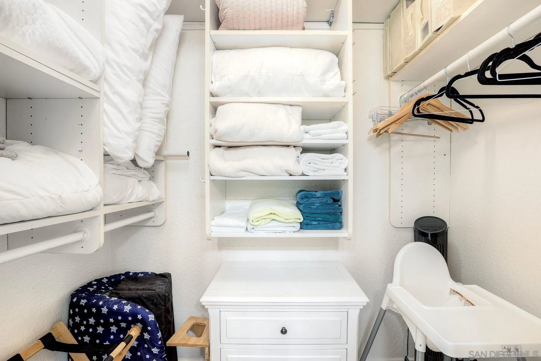 2037 Countrywood Way Encinitas, CA 92024 - Photo 31 of 51